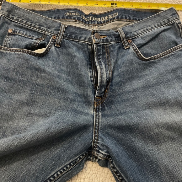 Old Navy Famous Jeans Relaxed Boot-Cut 100% Cotton, Size 38x32 - Picture 7 of 8
